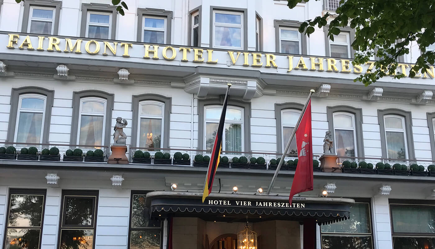 Vier Jahreszeiten, an impressive grande dame in affluent Hamburg